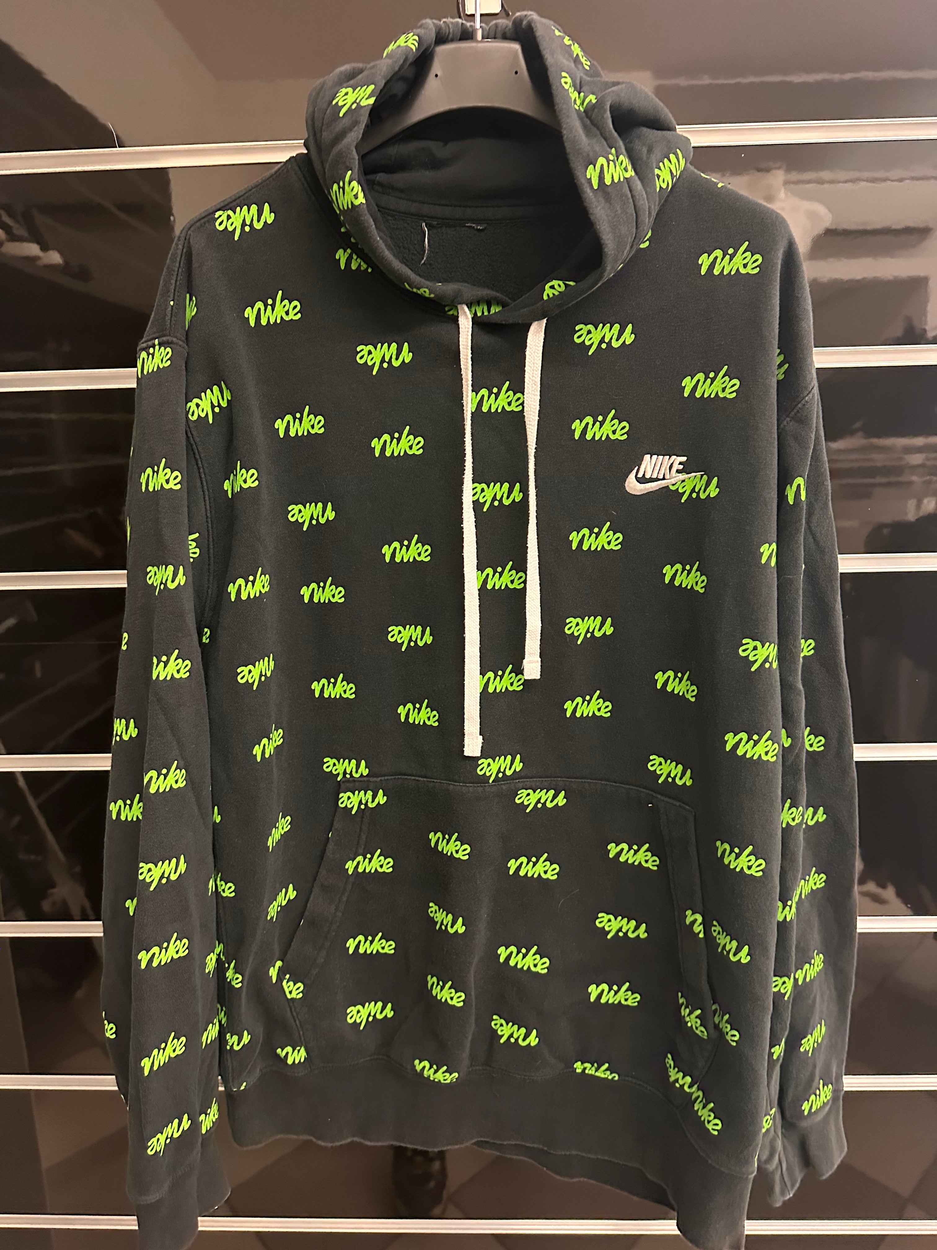Felpa Nera Scritte Verdi Cappuccio Nike Tg L