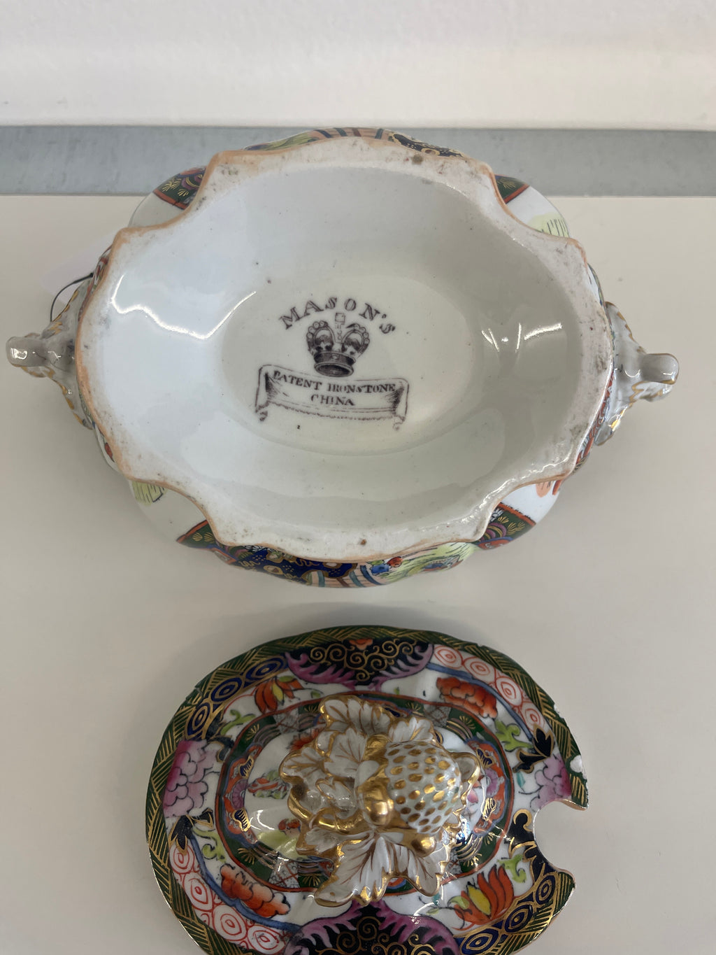 Antica Zuppiera Mason's Patent Ironstone China Difettino