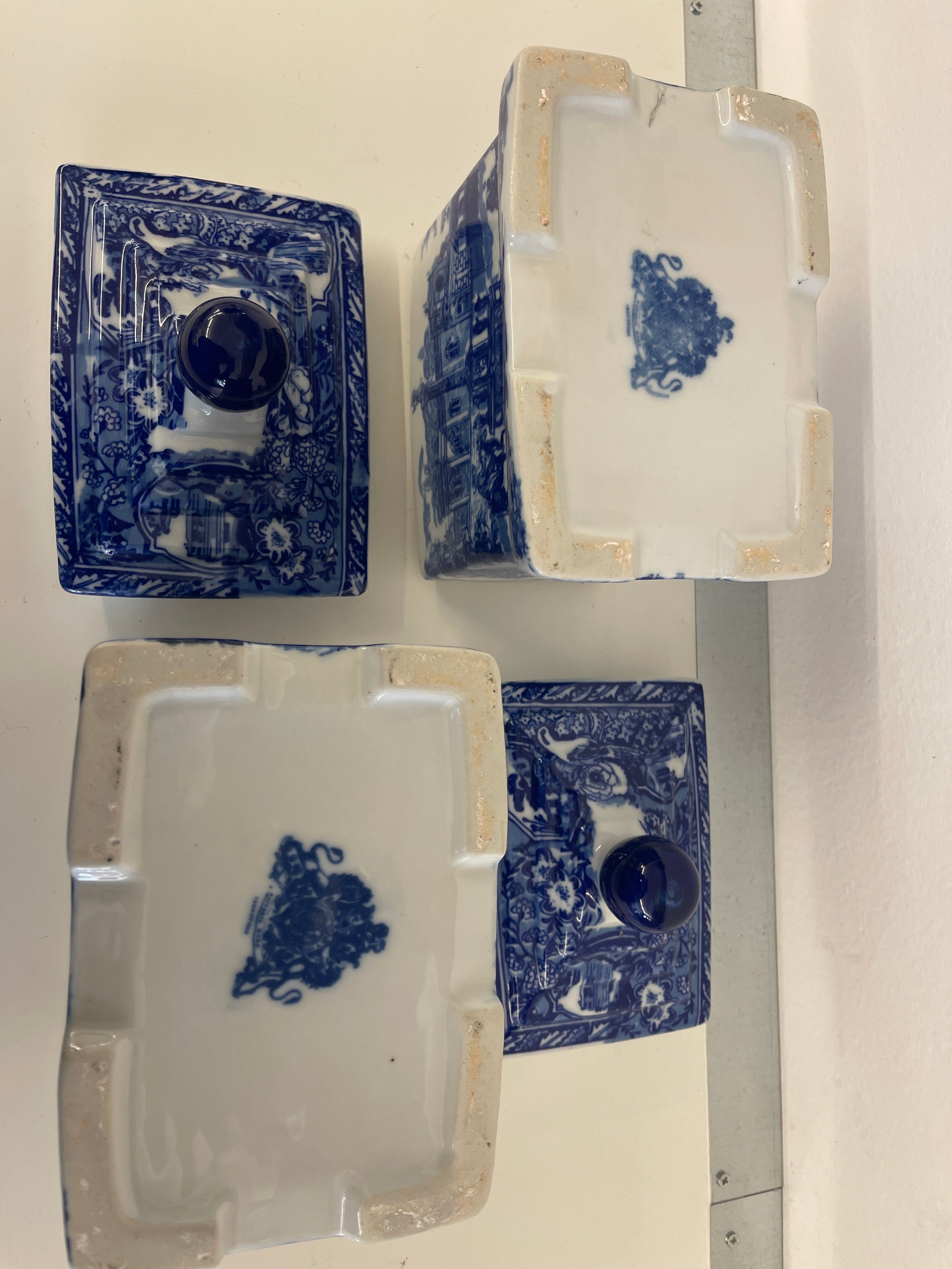 Coppia Barattoli Vintage Victoria Ware