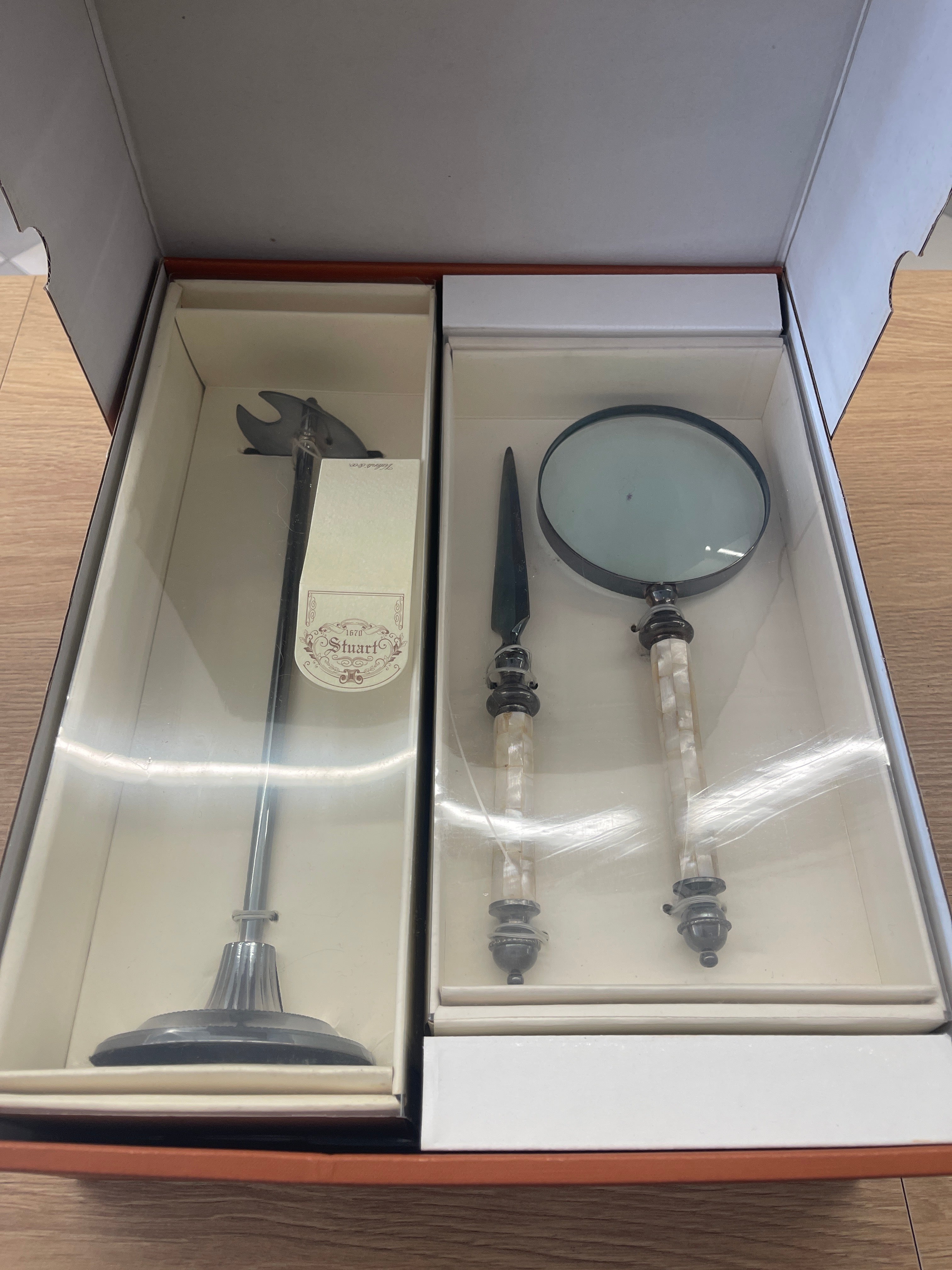 Set Scrivania Vintage Con Taglia Carte E Lente Sheffild E Madreperla
