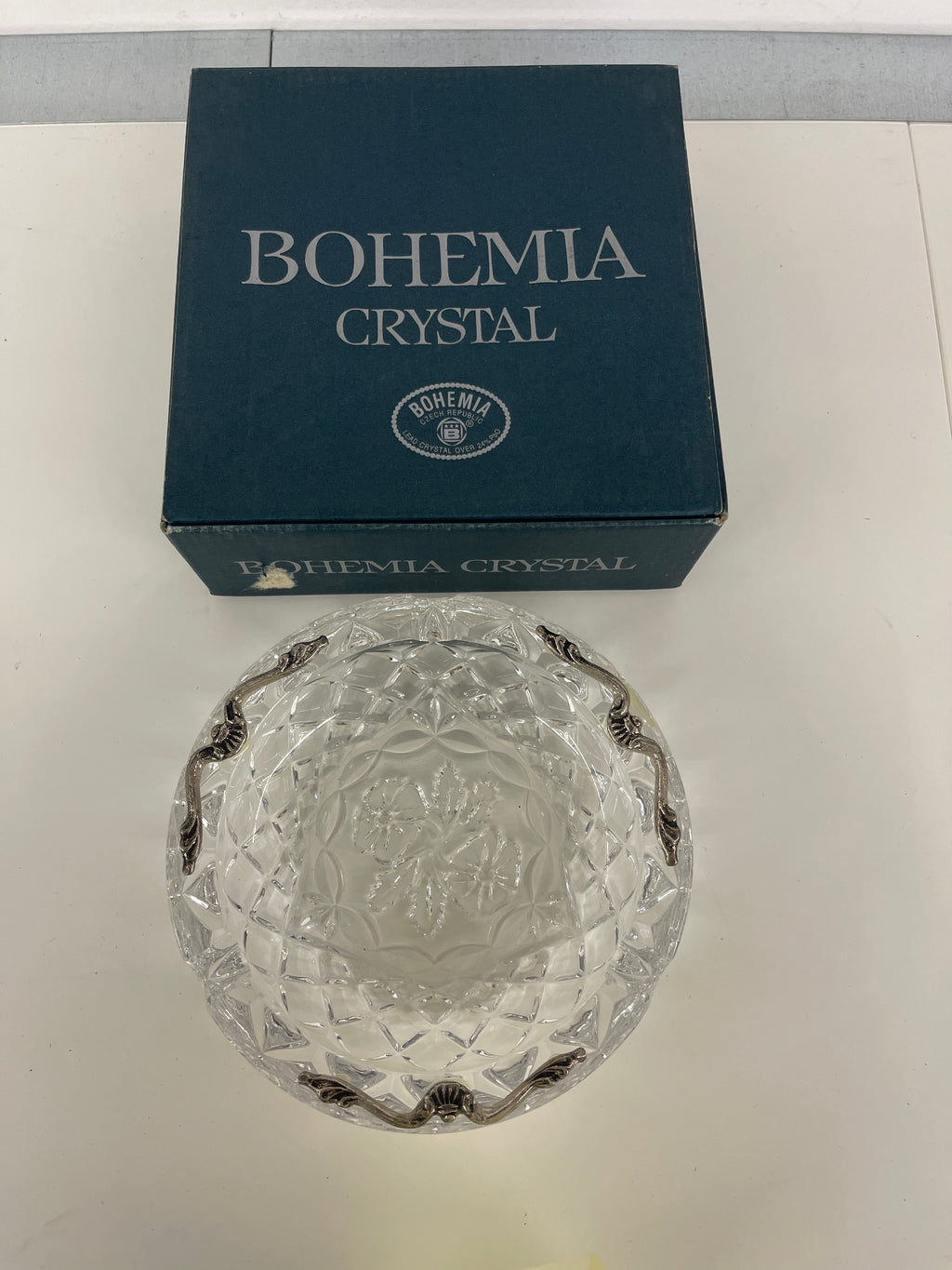 Posacenere Cristallo Molato  Di Bohemia Con Applicazioni Arg