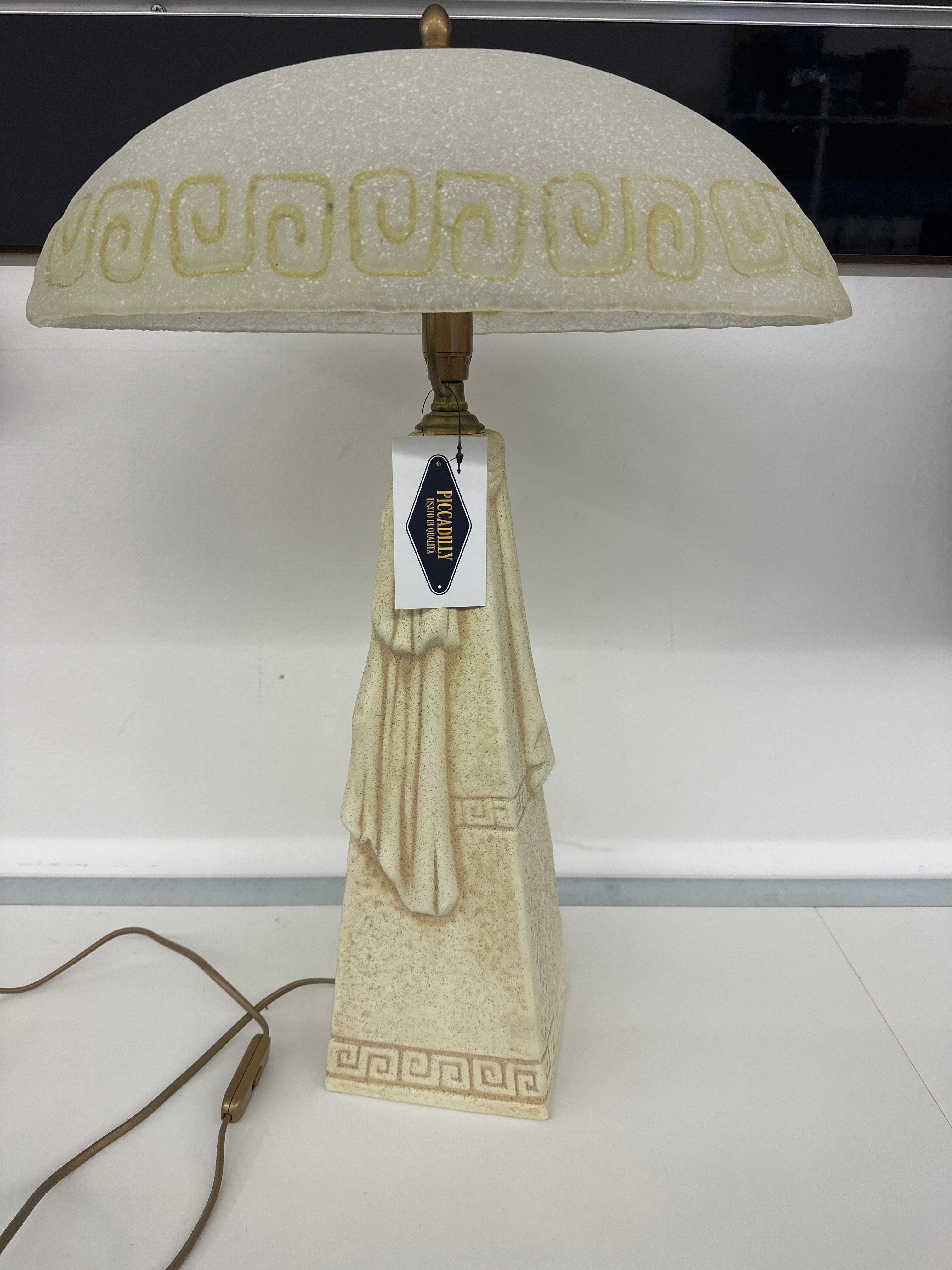 Lampada Da Tavolo Ceramica Con Paralkume In Vetro Stle Neoclassico