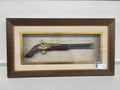 Quadro Con Vetrina Pistola 41*76