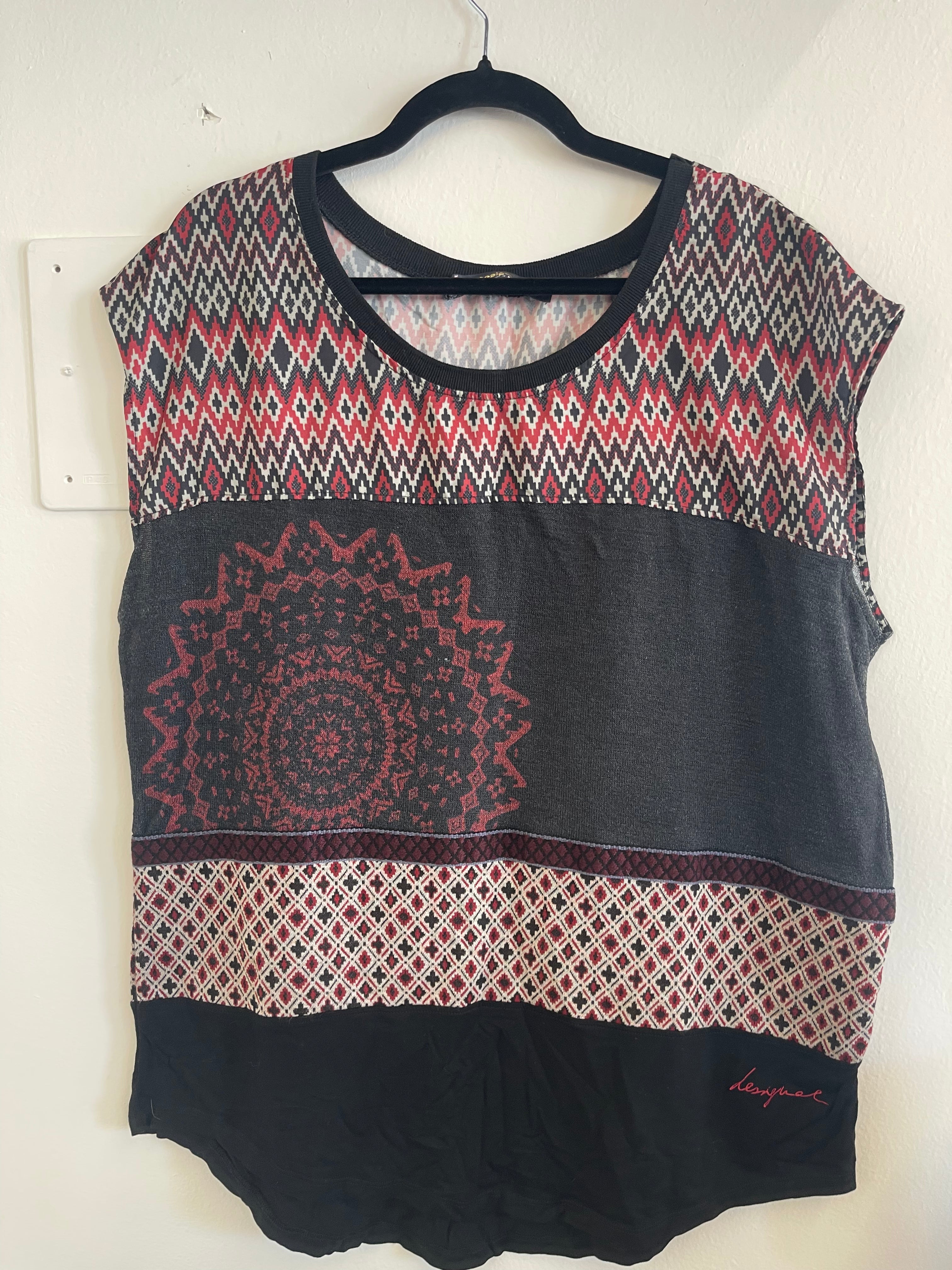 Canotta Nera Fantasia Nera Rossa Desigual Tg Xl