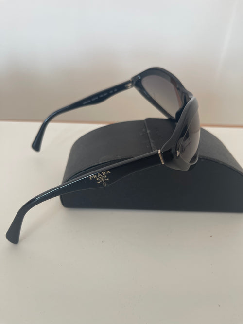 Occhiali Da Sole Cat-eye Prada Spr 05n Capsule Neri