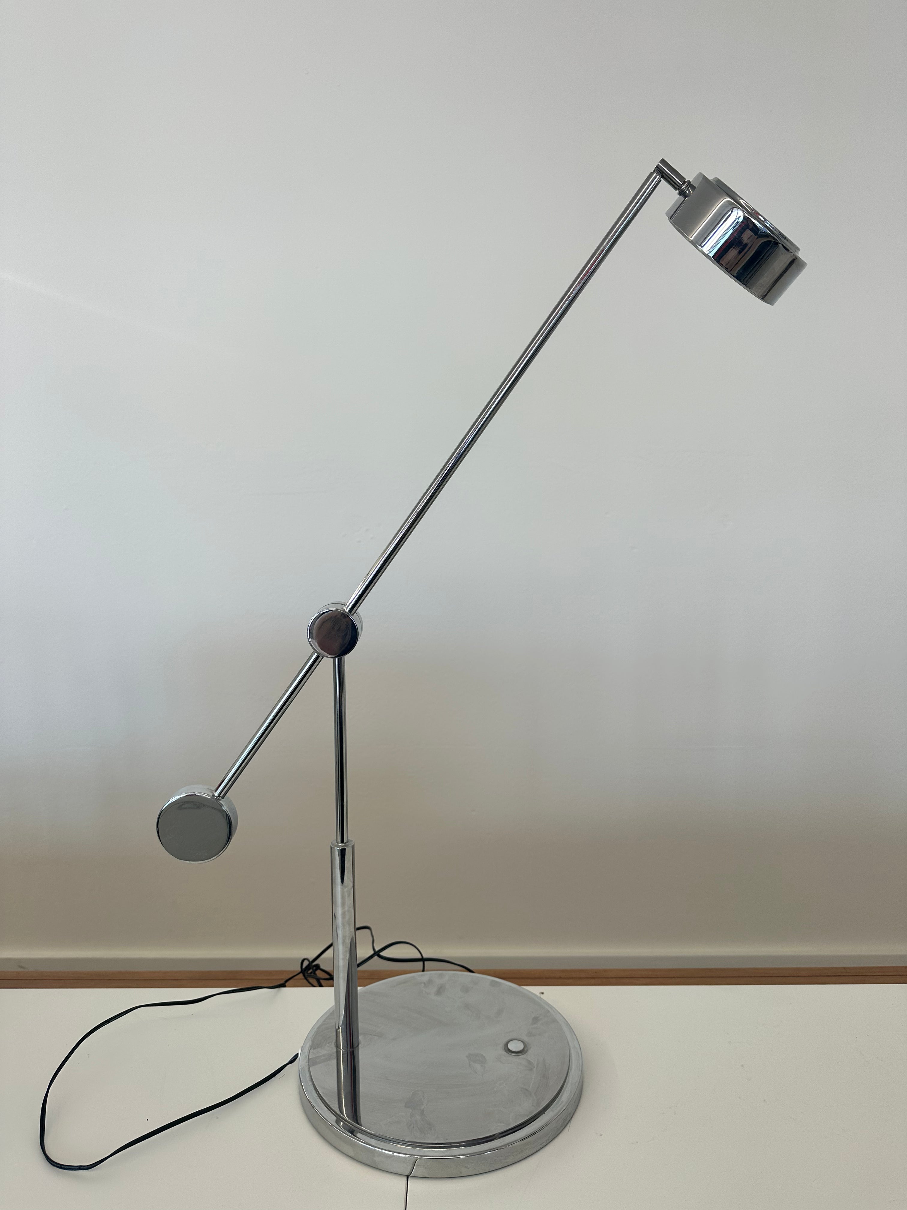 Lampada Da Tavolo Acciaio Design