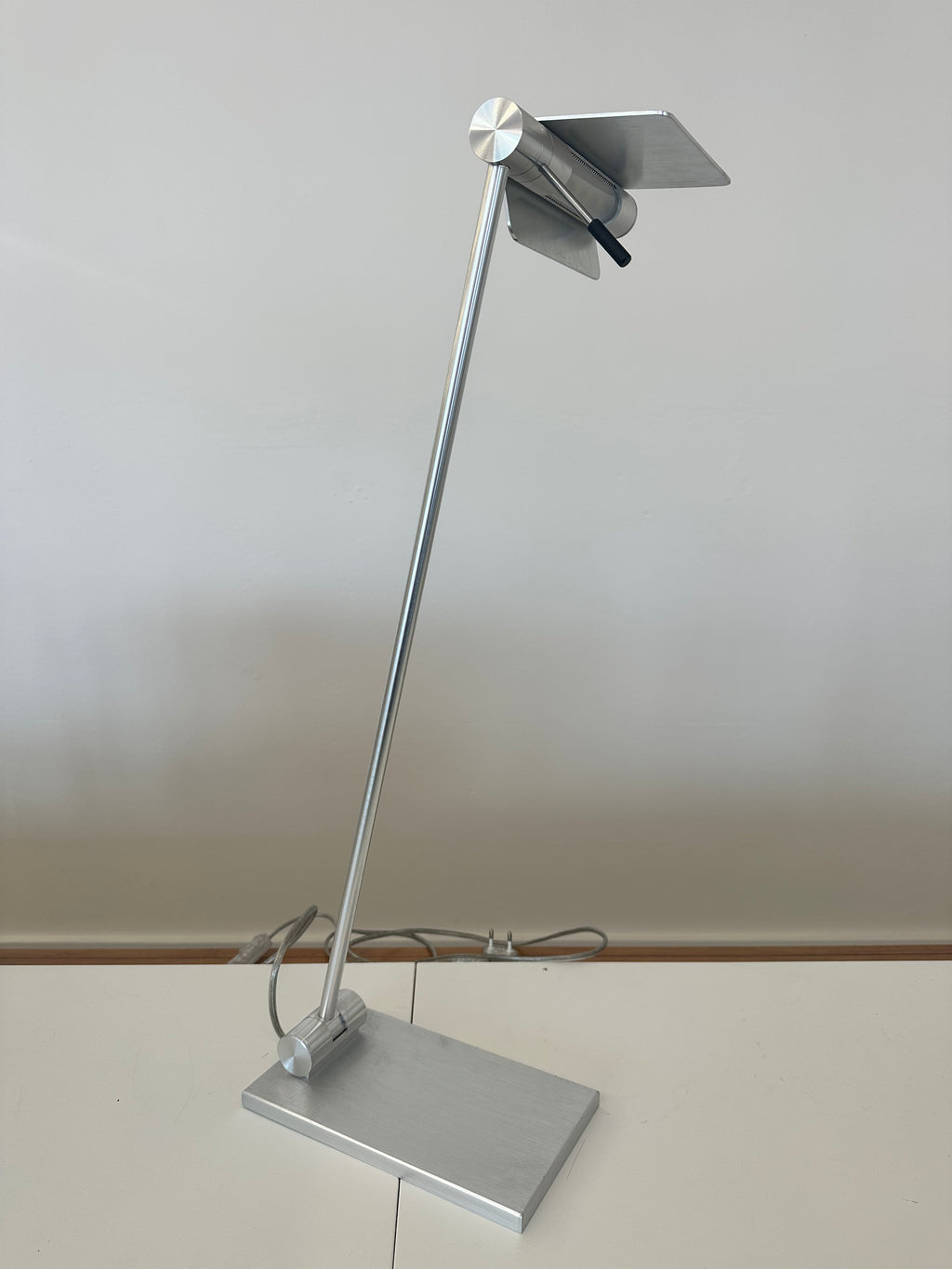 Lampada Da Scrivania Acciaio Design Micron